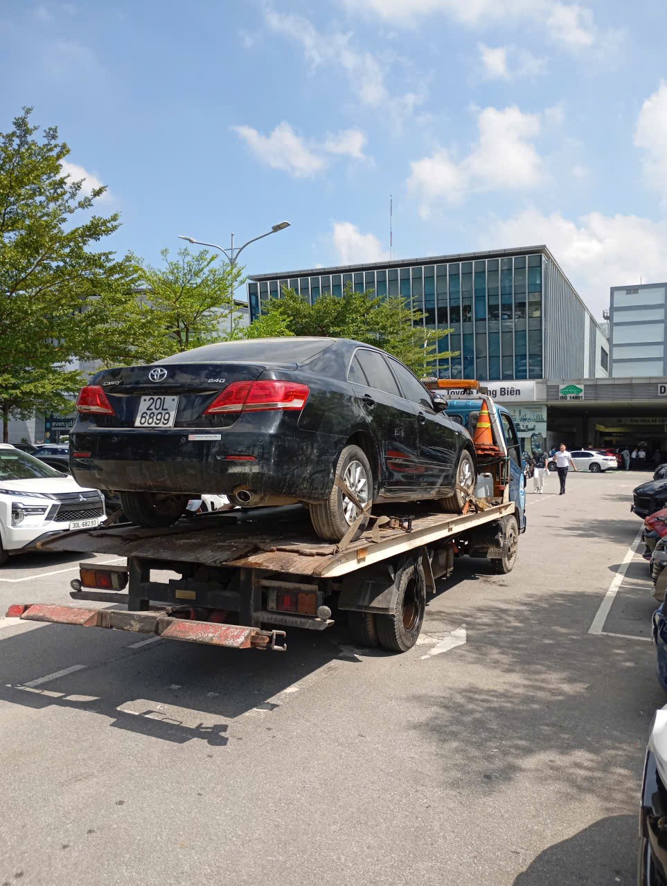 Dịch vụ cứu hộ và hỗ trợ của Tổng Đài Cứu Hộ