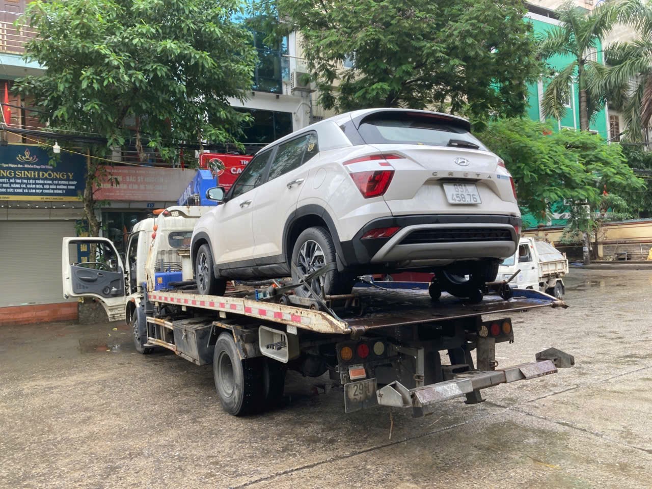 Xe điện cần hỗ trợ kỹ thuật cứu hộ khi hết pin