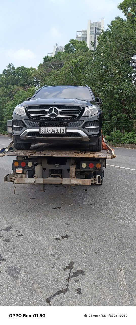 Kiểm tra má phanh và đĩa phanh nhằm tránh nguy cơ mất kiểm soát