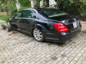 Cứu hộ xe bị khóa bánh do lỗi phanh