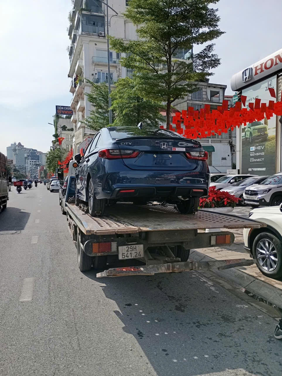 Dịch vụ cứu hộ xe bị khóa bánh do lỗi phanh